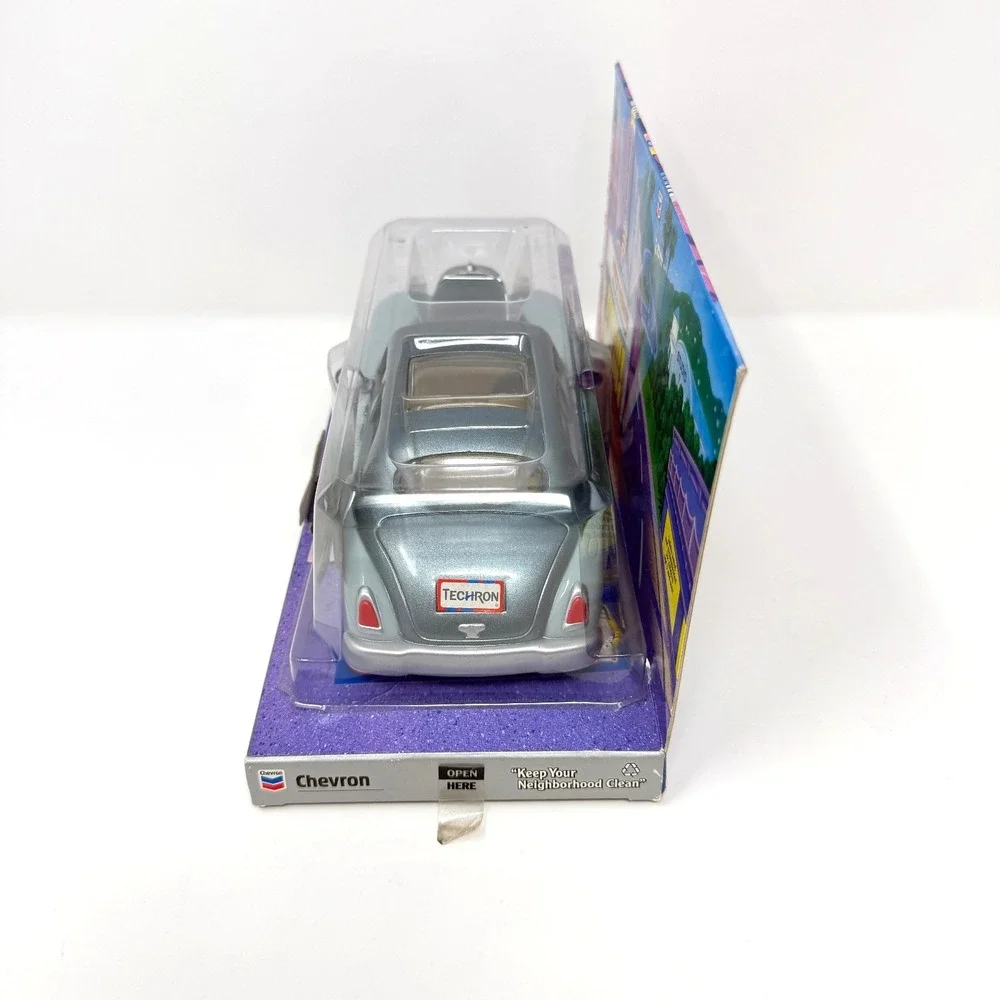 Vintage Chevron Cars Lot Disneyland Autopia Suzy Leo Limo Kelly Kompact Sealed